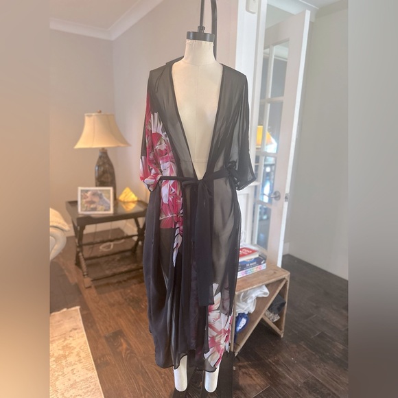 NWT cover up S/M - Picture 2 of 5